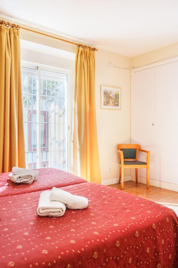 Hotel Carlos V Jerez By Vivere Stays Jerez de la Frontera Esterno foto