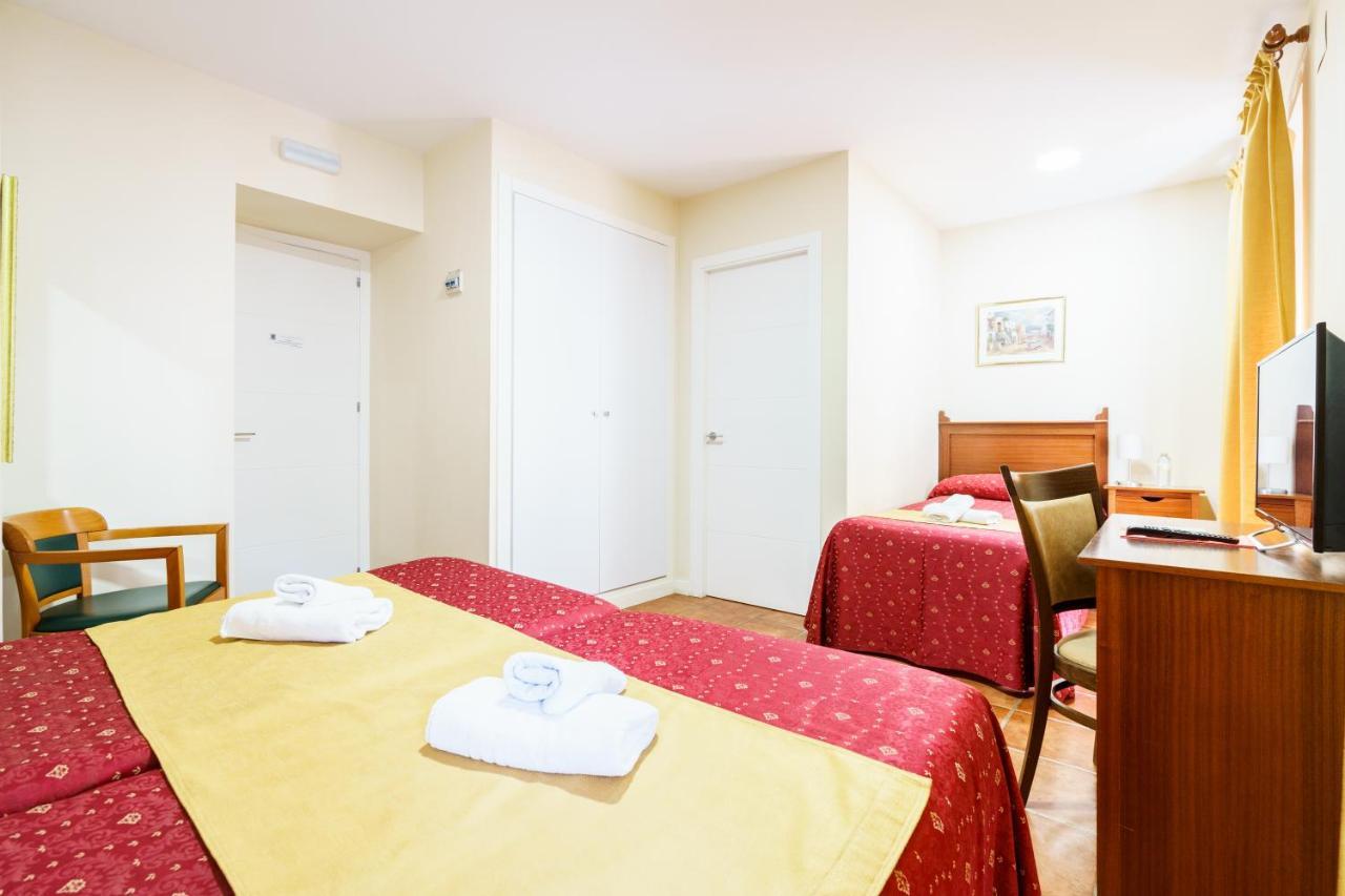 Hotel Carlos V Jerez By Vivere Stays Jerez de la Frontera Esterno foto