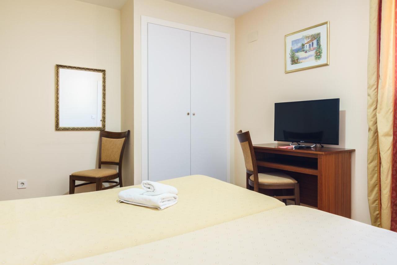 Hotel Carlos V Jerez By Vivere Stays Jerez de la Frontera Esterno foto